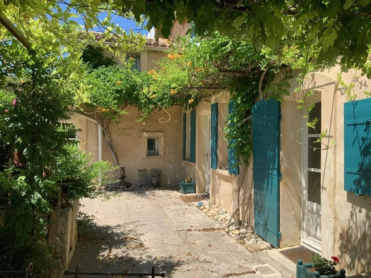 Auberge De Mazan 0*,
